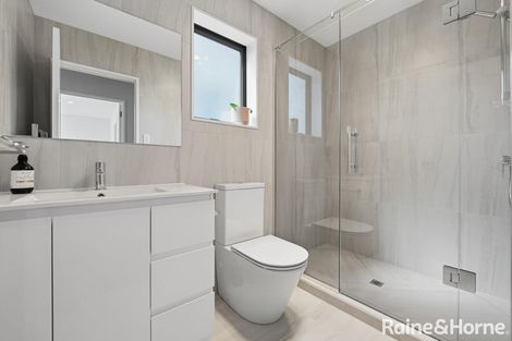 Photo of property in 19b Standage Lane, Kelston, Auckland, 0602