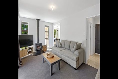 Photo of property in 16 Torlesse Crescent, Darfield, 7510