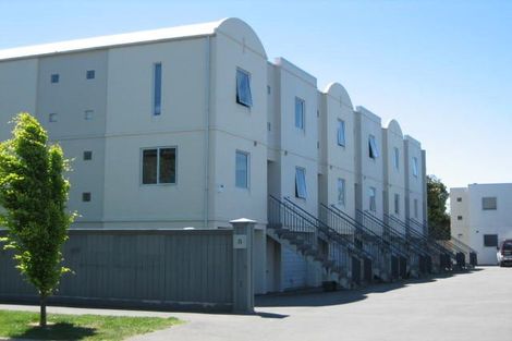 Photo of property in 4/5 Cross Street, Phillipstown, Christchurch, 8011
