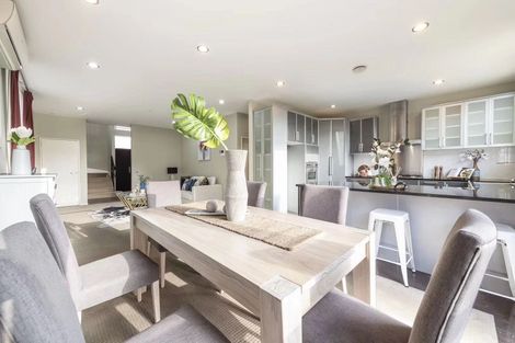 Photo of property in 13 Heidi Crescent, Flat Bush, Auckland, 2016