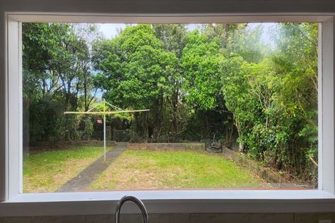 Photo of property in 8 Spenmoor Street, Newlands, Wellington, 6037