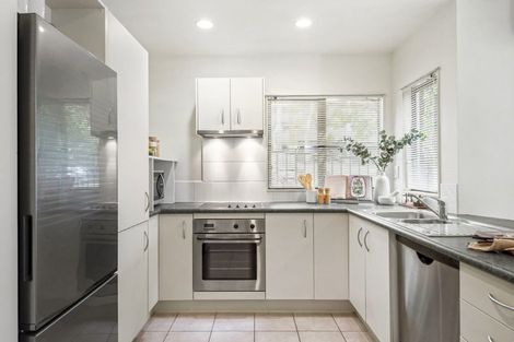Photo of property in 1/26 Pannill Place, Oteha, Auckland, 0632