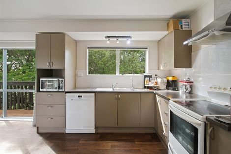 Photo of property in 14 Glenfinn Place, Massey, Auckland, 0614