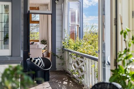 Photo of property in 13 Talavera Terrace, Kelburn, Wellington, 6012