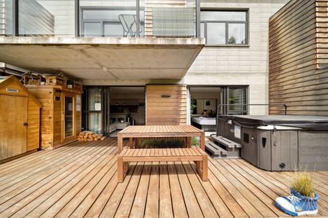 Photo of property in 67 Andrews Road, Queenstown, 9300