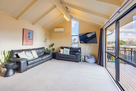 Photo of property in 19 Leeds Place, Tamatea, Napier, 4112