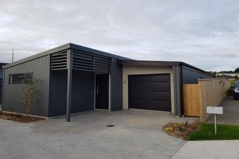 Photo of property in 10 Roto Lane, Pukekohe, 2120