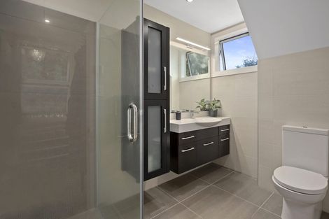 Photo of property in 6a Terrylyn Drive, Hillcrest, Auckland, 0627