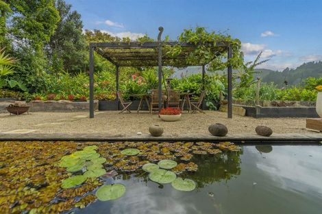 Photo of property in 19 Victoria Street, Coromandel, 3506