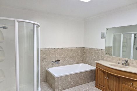 Photo of property in 42 Cameron Street, New Plymouth, 4310
