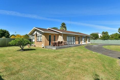 Photo of property in 73 Kauri Road, Stanmore Bay, Whangaparaoa, 0932