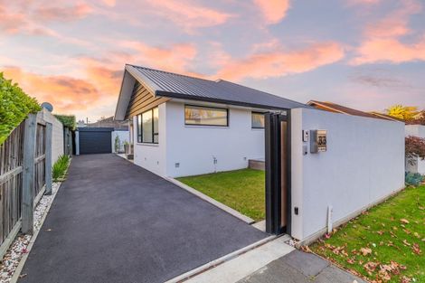 Photo of property in 33 Church Lane, Merivale, Christchurch, 8014