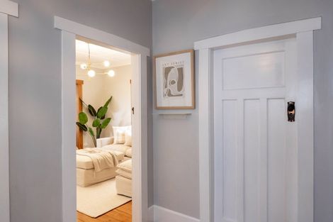 Photo of property in 117 Vigor Brown Street, Napier South, Napier, 4110
