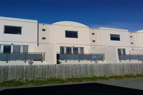 Photo of property in 4/5 Cross Street, Phillipstown, Christchurch, 8011