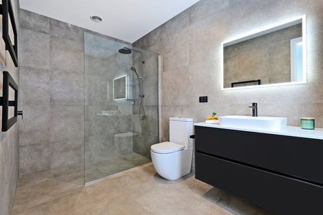 Photo of property in 20 Whangaehu Place, Te Awa, Napier, 4110