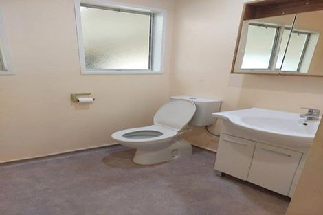 Photo of property in 10 Kawau Grove, Waikanae Beach, Waikanae, 5036