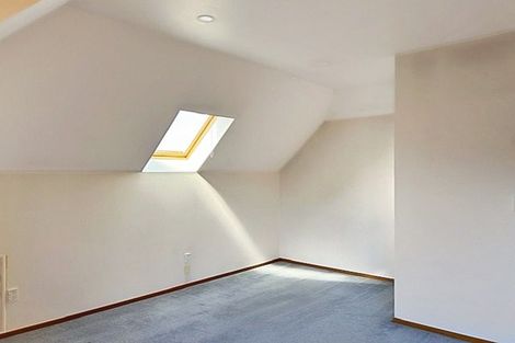 Photo of property in 10a Nikau Place, Riccarton, Christchurch, 8011