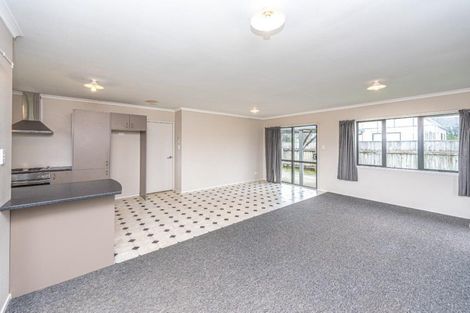 Photo of property in 17 Waitai Street, Castlecliff, Whanganui, 4501