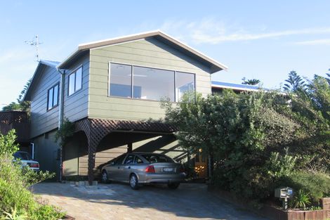 Photo of property in 19 Tuna Terrace, Titahi Bay, Porirua, 5022