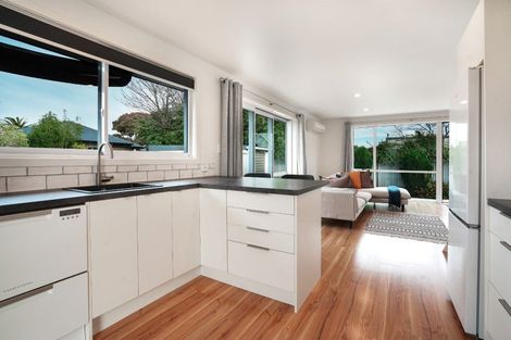 Photo of property in 2/23 Kent Lodge Avenue, Avonhead, Christchurch, 8042