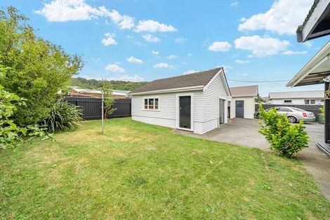Photo of property in 62 Main Road, Wainuiomata, Lower Hutt, 5014