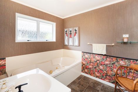 Photo of property in 7 Woodfield Avenue, Roslyn, Palmerston North, 4414