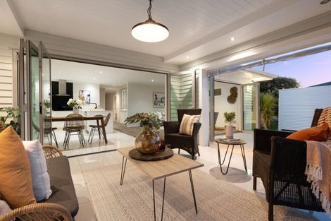 Photo of property in 202r Ranginui Road, Welcome Bay, Tauranga, 3175
