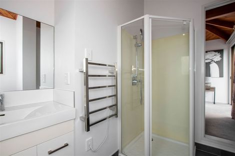 Photo of property in 6 Glucina Avenue, West Harbour, Auckland, 0618