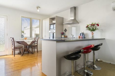 Photo of property in 63 Gloria Avenue, Te Atatu Peninsula, Auckland, 0610