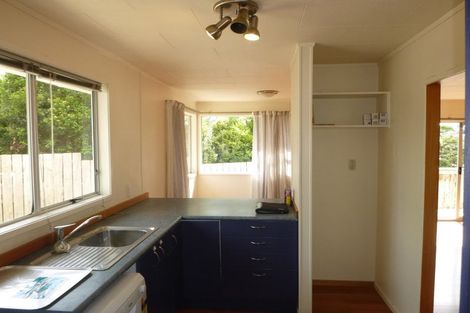 Photo of property in 66 Reynella Drive, Massey, Auckland, 0614