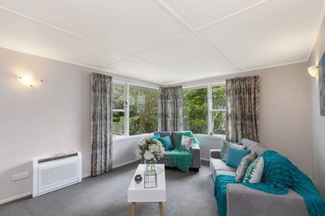 Photo of property in 3 Ranelagh Terrace, Karori, Wellington, 6012