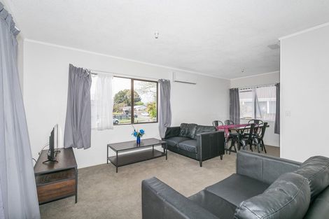 Photo of property in 1 Pringle Place, Nawton, Hamilton, 3200