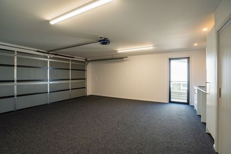 Photo of property in 92 Kotare Street, Waikanae, 5036