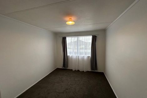 Photo of property in 33 Lincoln Park Avenue, Massey, Auckland, 0614