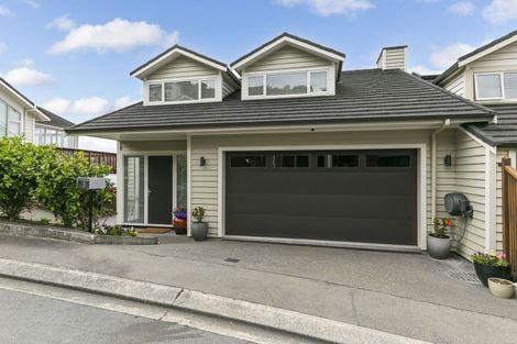 Photo of property in 5 Curnow Way, Kaiwharawhara, Wellington, 6035