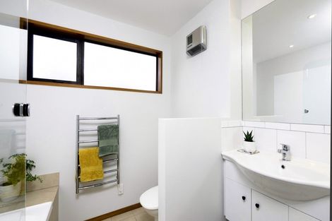 Photo of property in 136 Hunter Crescent, Wanaka, 9305