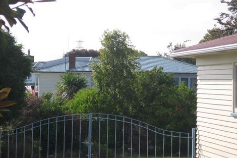 Photo of property in 29 Reid Road, New Lynn, Auckland, 0600