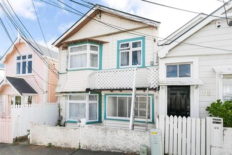 Photo of property in 41u2 Home Street, Mount Victoria, Wellington, 6011