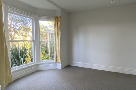 Photo of property in 98 Rolleston Street, Mount Cook, Wellington, 6021