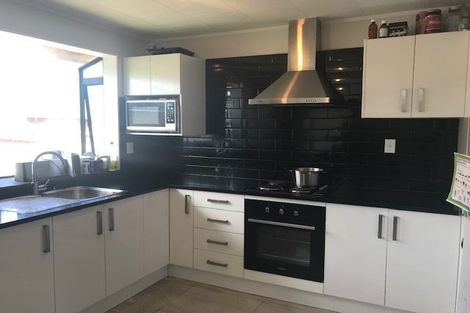 Photo of property in 109 Manuroa Road, Takanini, 2112