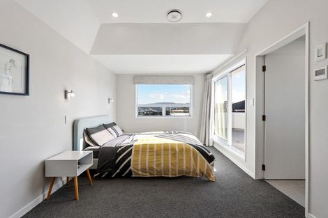 Photo of property in 89 Nevay Road, Miramar, Wellington, 6022