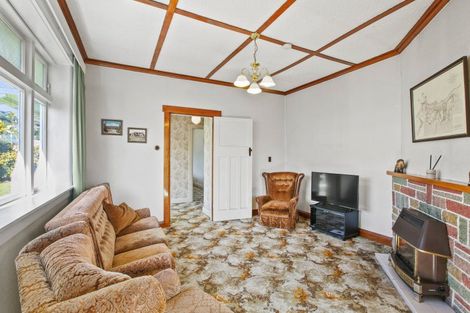 Photo of property in 2 Tupoki Street, Glen Avon, New Plymouth, 4312