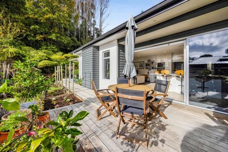 Photo of property in 8 Bright Way, Lower Vogeltown, New Plymouth, 4310