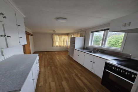 Photo of property in 33 Mountbatten Grove, Clouston Park, Upper Hutt, 5018