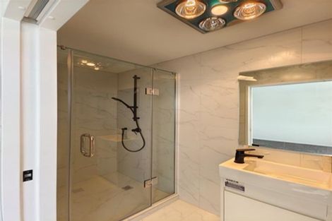 Photo of property in 13/13 Grove Lane, Pakuranga, Auckland, 2010