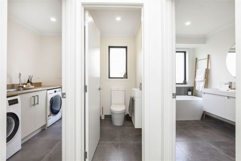 Photo of property in 74 Cumberland Drive, Flagstaff, Hamilton, 3210
