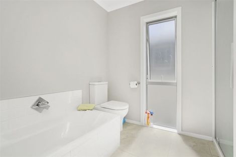 Photo of property in 5 Rebekah Crescent, Flagstaff, Hamilton, 3210