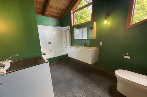 Photo of property in 191 Scenic Drive, Titirangi, Auckland, 0604