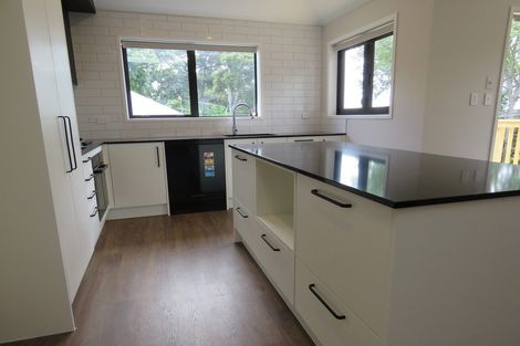 Photo of property in 191a Golf Road, Titirangi, Auckland, 0604