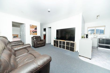 Photo of property in 79 Valley Road, Hikurangi, 0114